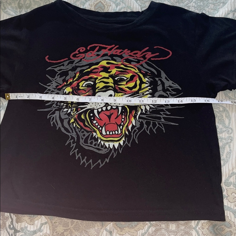 Ed Hardy Black Tee with Fierce Tiger Graphic - Picture 4 of 4